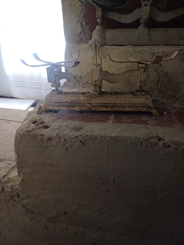 2 Básculas antiguas de cocina