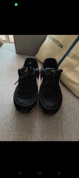 Zapatillas Nike MD Runner - Negras