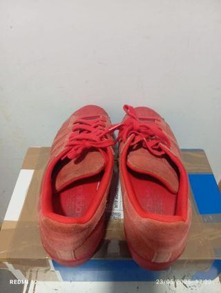 Zapatillas Adidas Superstar rojas