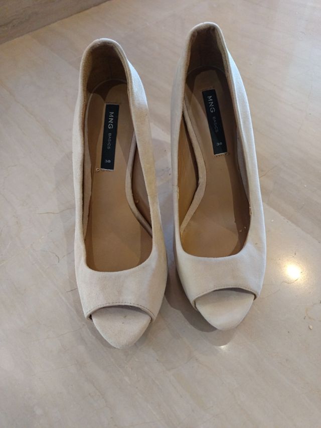 Tacones Mango beige