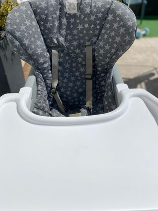 Trona Jané convertible a pupitre. nueva vale 179€