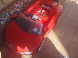 Coche eléctrico infantil Audi R8