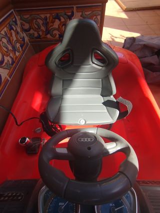 Coche eléctrico infantil Audi R8