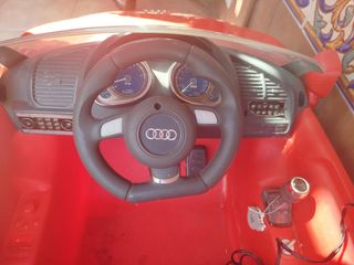 Coche eléctrico infantil Audi R8
