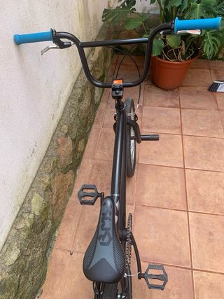 BMX B-pro color negra 20”
