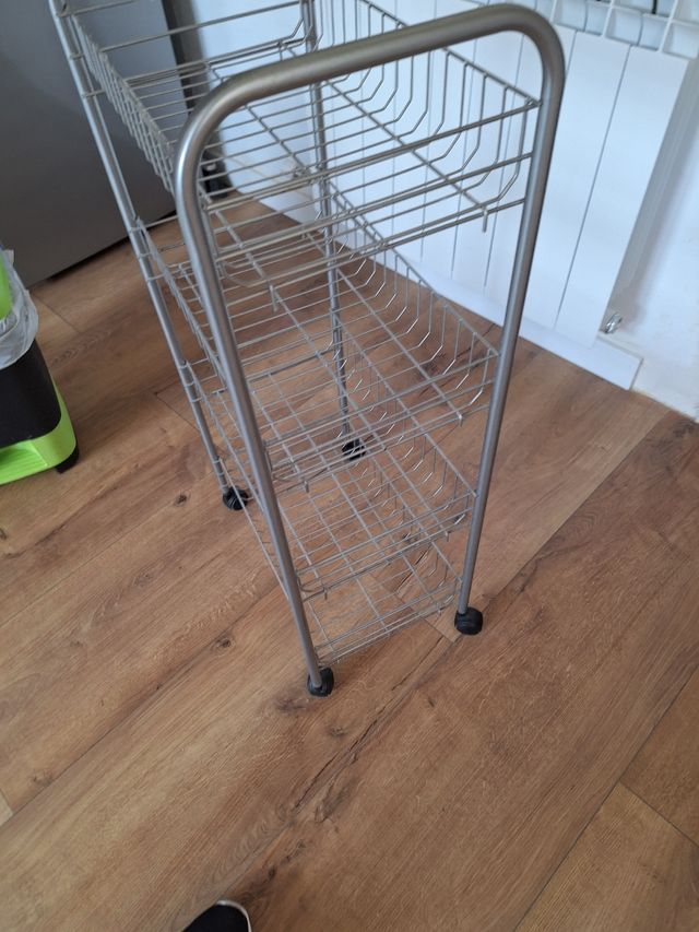 Carrito metálico 4 estantes