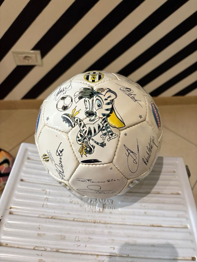 Pallone Juventus Firmato Tamoil Ufficiale