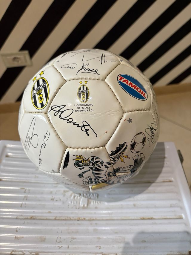 Pallone Juventus Firmato Tamoil Ufficiale