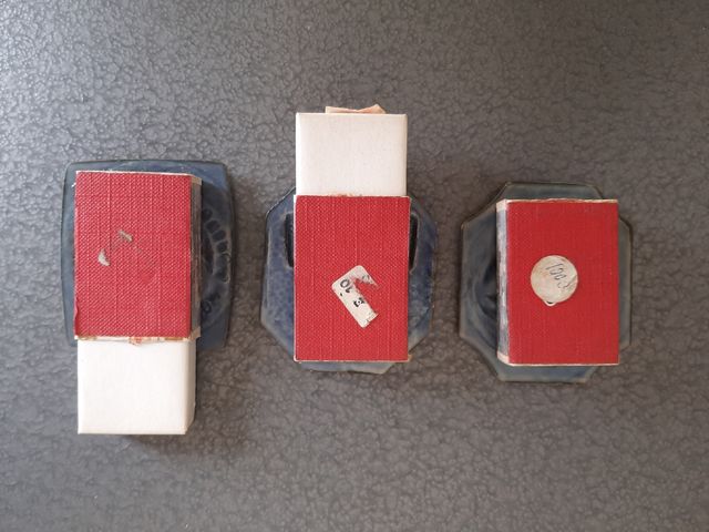 3 antiche scatolette artistiche in metallo 