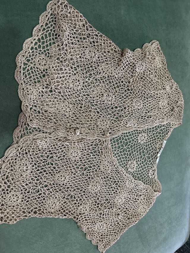 Rebeca dorada a crochet