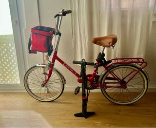 Bicicleta BH vintage 20" roja plegable.