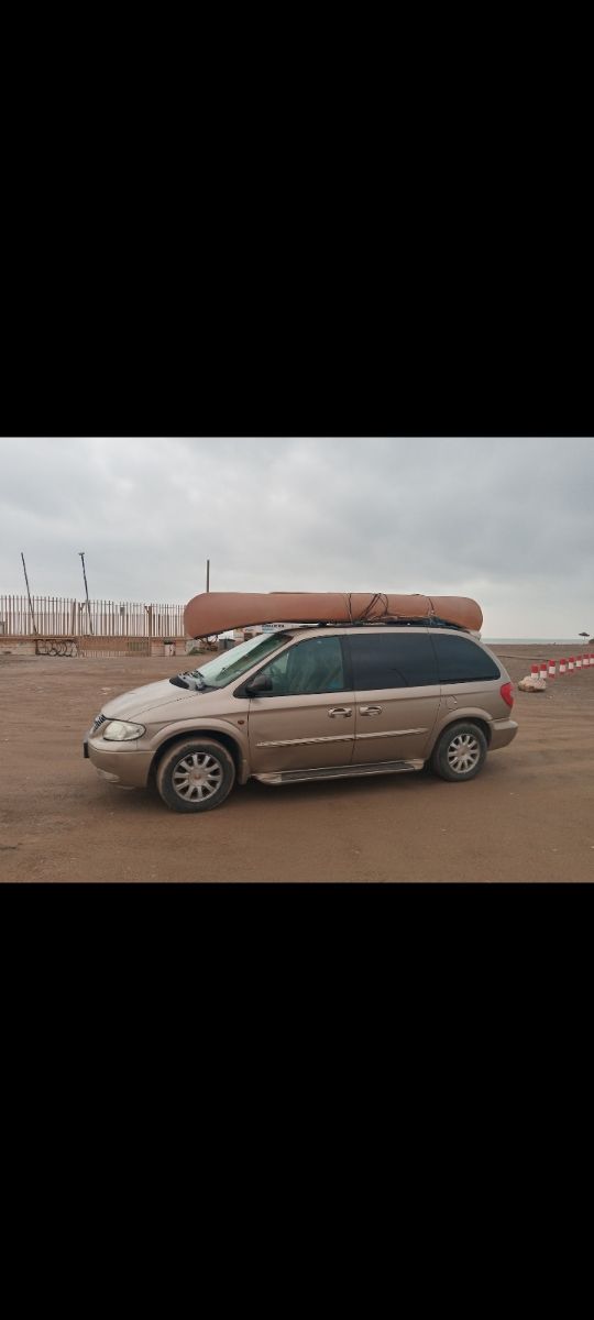 Chrysler Voyager 2004 - foto 1