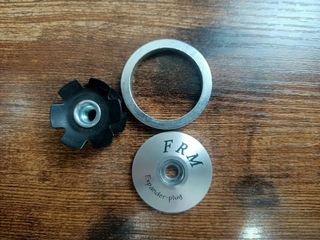 Tappo e distanziale FRM MTB