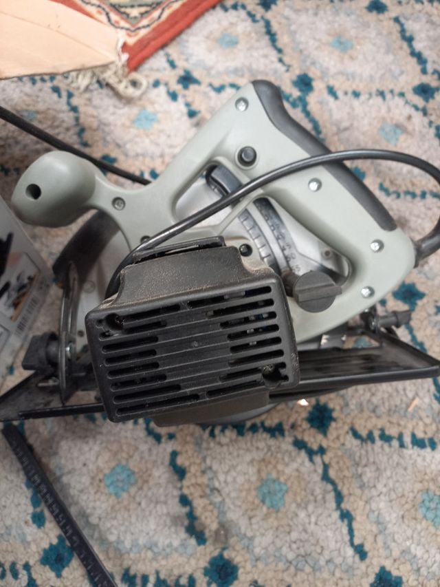 Sierra circular Mannesmann 1200W