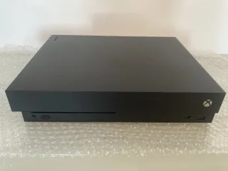 Xbox One X - Impecable