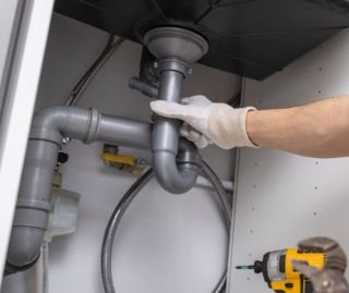 Manitas, Fontanero, Electricista para su hogar