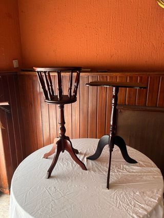 2 Mesitas de Madera Marrón