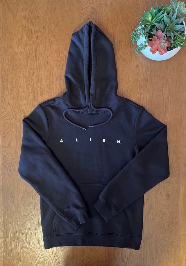 Felpa Alien H&M nera
