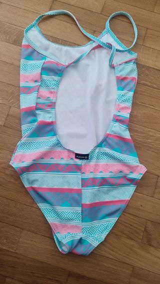 Bañador niña marca Olaian talla 10