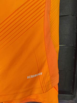 Conjunto Real Madrid camiseta pantalón y medias