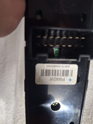 Interruptor elevalunas Kia Sportage
