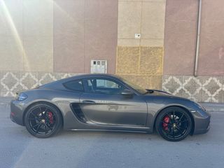 Porsche 718 Cayman GTS 2018
