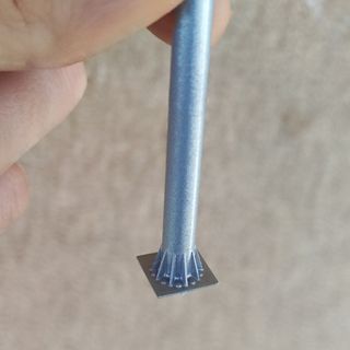 Monoposte anuncio H0