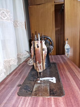 Máquina coser Singer Antigua