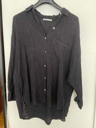 Regalo Camisa negra Pull&Bear - Talla L con compra