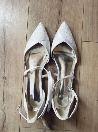 Zapatos de novia tacón bajo