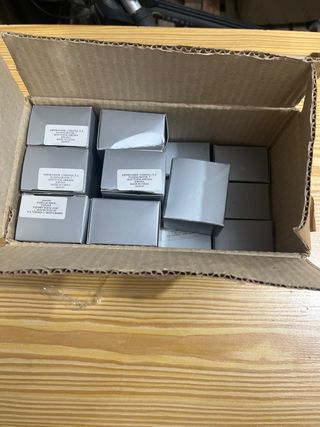 19 Alhajeros Metálicos Pequeños.