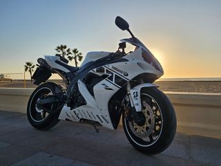 Yamaha R1 2006 Impecable