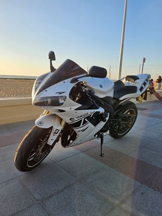 Yamaha R1 2006 Impecable