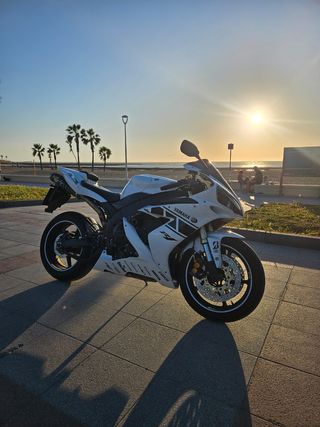 Yamaha R1 2006 Impecable