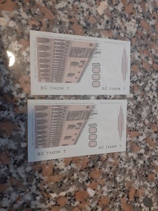 Lotto  n. 25  / 2x BANCONOTE ITALIANE 
