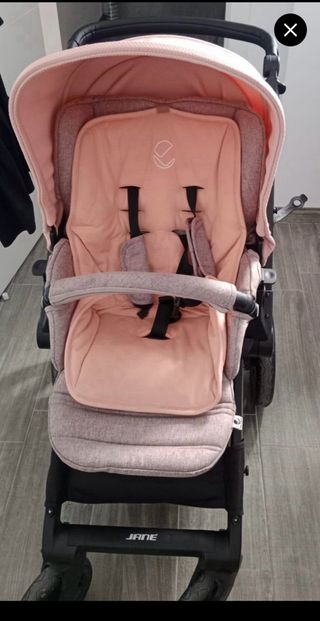 Cochecito bebé rosa