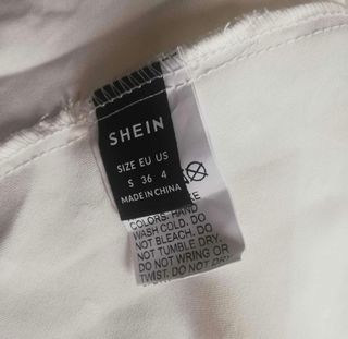 Blusa Shein branca c/folhos