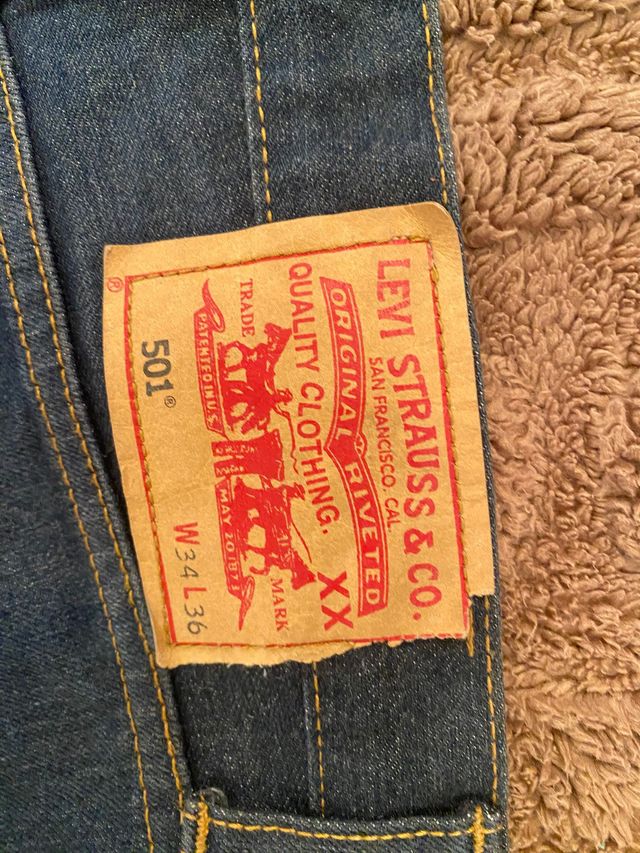Vaqueros Levi's 501 raw denim👖🟦