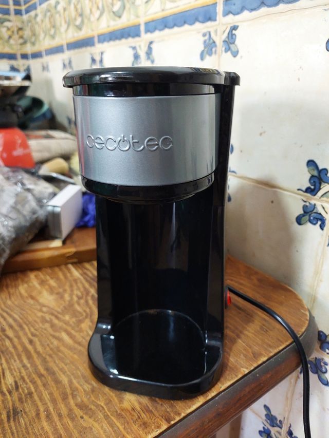 Cafetera Cecotec - Cafetera pequeña