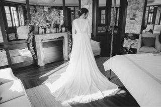 Vestido novia boho chic. Firma Adriana Alier