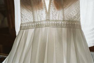 Vestido novia boho chic. Firma Adriana Alier