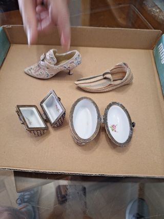 2 Cajas antiguas de porcelana