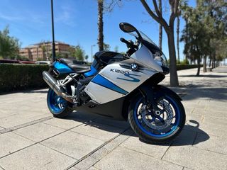 Espectacular BMW K1200S en excelentes condiciones