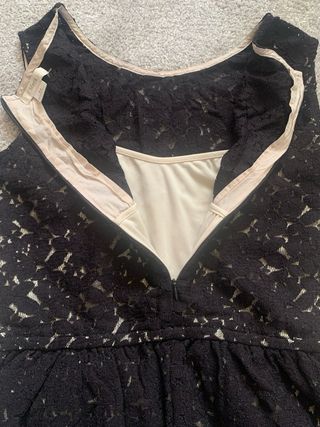 Vestido negro encaje fiesta