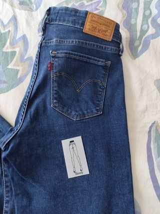Jeans Levi's elásticos Mujer Talla 28