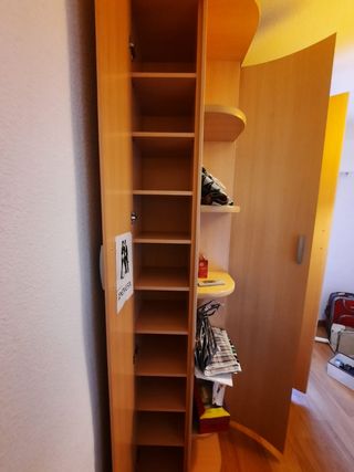 Armario esquinero madera beige