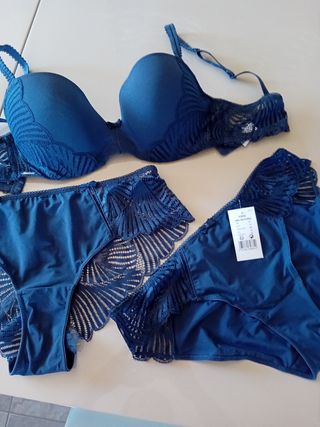 Conjunto lencería azul - talla 5
