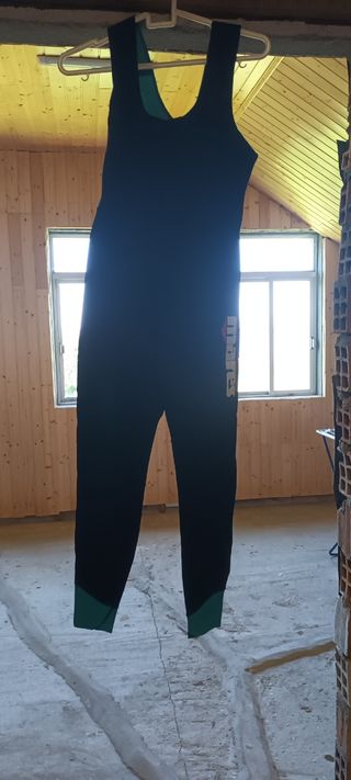 Traje neopreno Mares talla 2