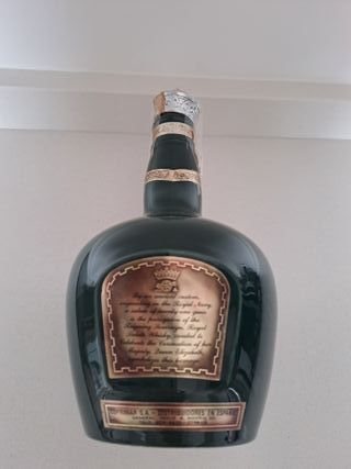 Collezione di bottiglie vintage Chivas Royal Salute