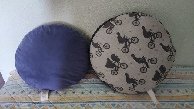 Cojines infantiles ET y Spiderman